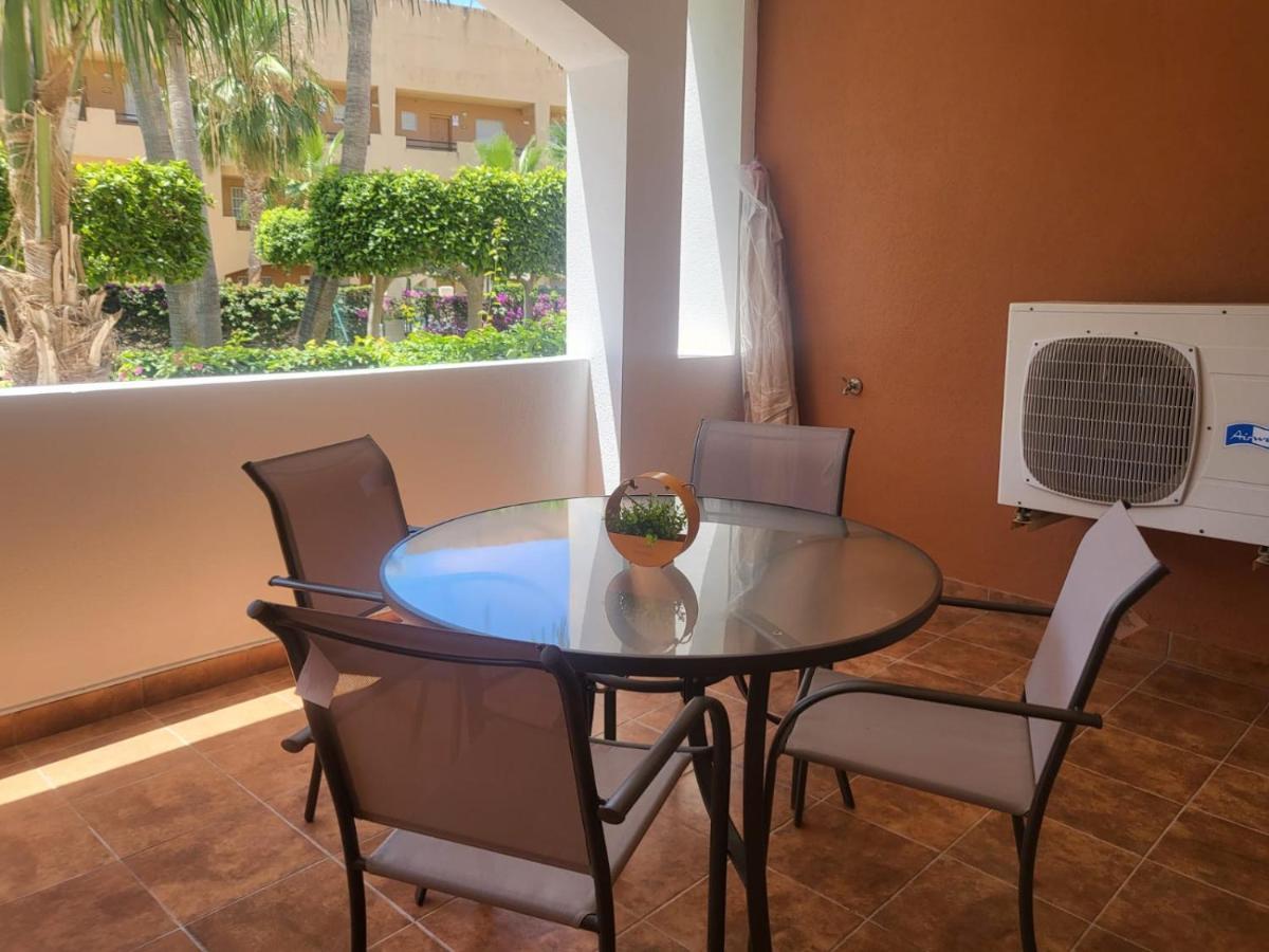 ¡Bajo Precioso Con Salida Directa A La Piscina Comunitaria En Paraiso De Vera! Bagian luar foto